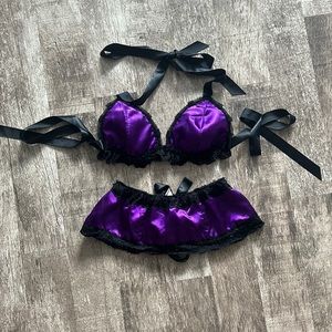 Fredrick’s of Hollywood set